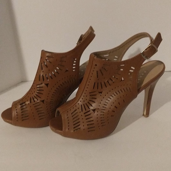 Forever Heels - Picture 4 of 7